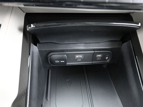 New 2025 Kia Telluride S image 30