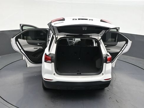 Used 2024 Chevrolet Equinox LS w/ Sport Edition FWD image 35