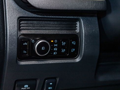 Used 2026 Ford F450 Platinum w/ FX4 Off-Road Package image 22