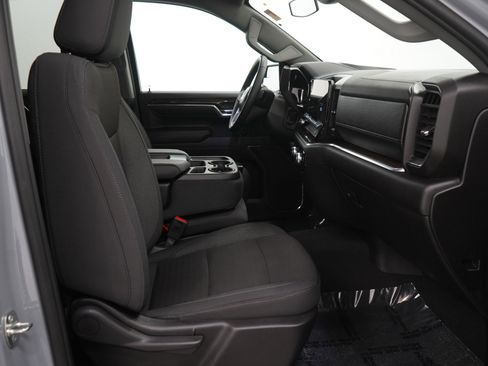 Used 2024 GMC Sierra 1500 Elevation image 12