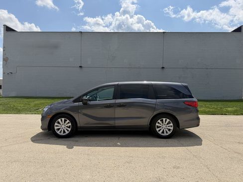 Used 2018 Honda Odyssey LX image 4