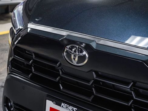 Certified 2026 Toyota Corolla Cross XLE w/ Convenience Package FWD image 9