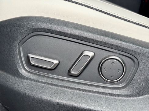 Used 2025 Rivian R1T Adventure AWD/4WD image 7