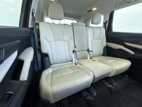 Used 2022 Subaru Ascent Premium w/ Convenience Package image 40