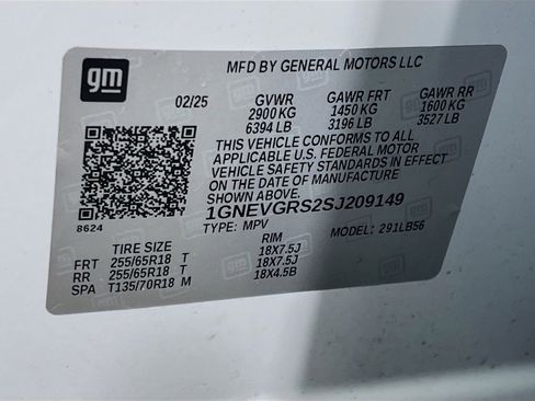 Used 2025 Chevrolet Traverse LT image 33