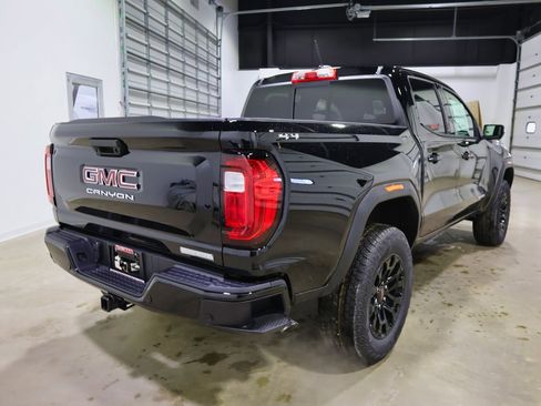 New 2026 GMC Canyon Elevation w/ Convenience Package image 3