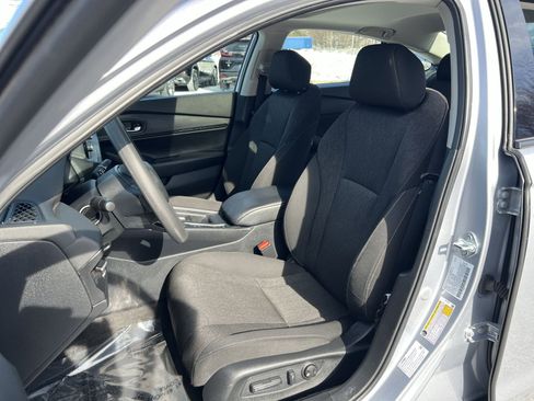 Used 2023 Honda Accord EX image 13