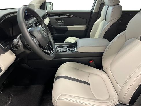 Used 2026 Honda Passport RTL image 16