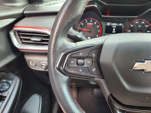 Used 2022 Chevrolet TrailBlazer RS image 30