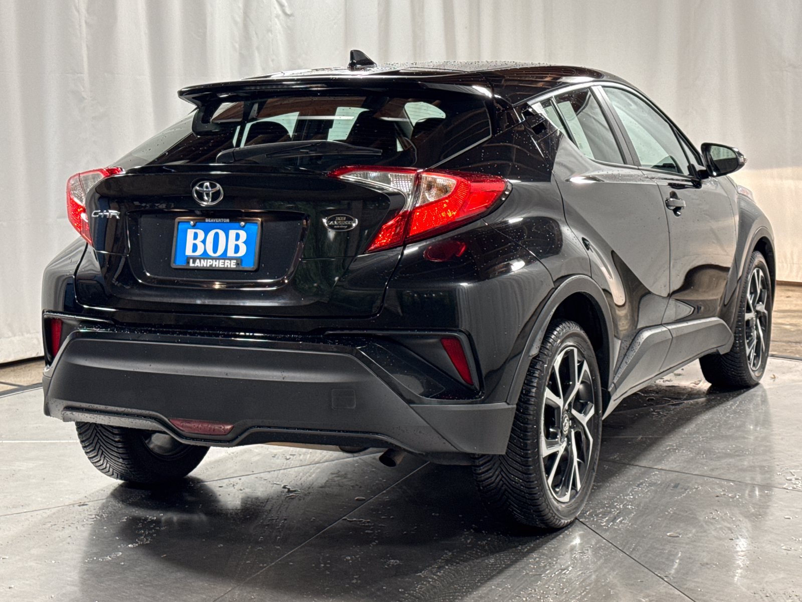 Used 2018 Toyota C-HR XLE FWD image 10