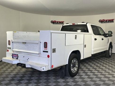 Used 2021 Ford F350 XLT w/ XLT Value Package image 3