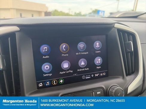 Used 2024 GMC Terrain SLT AWD/4WD image 21