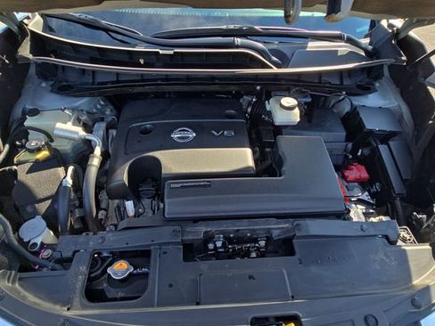 Used 2020 Nissan Murano SV image 28