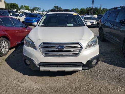 Used 2017 Subaru Outback 3.6R Limited AWD/4WD image 2