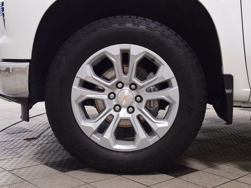 Used 2025 Chevrolet Silverado 1500 LTZ w/ LTZ Premium Package image 27