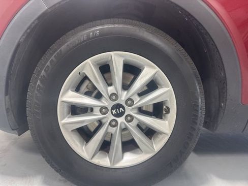 Used 2020 Kia Sorento LX w/ LX I4 Convenience Package image 11