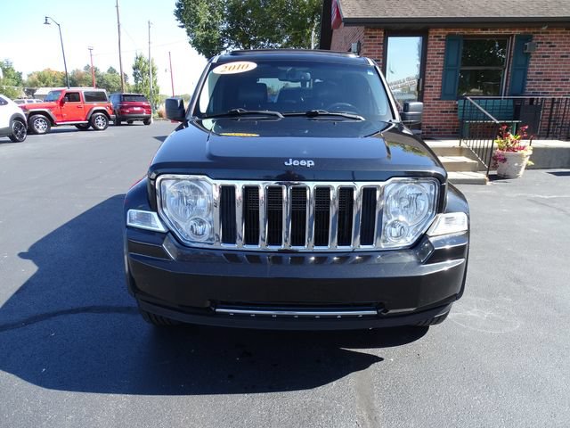 Used 2010 Jeep Liberty Limited w/ Tire & Wheel Group AWD/4WD image 3