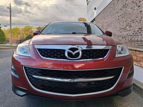 Used 2010 MAZDA CX-9 Touring w/ Moonroof & Bose Audio Pkg FWD image 8