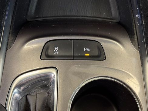 Used 2022 Chevrolet Malibu LT FWD image 35