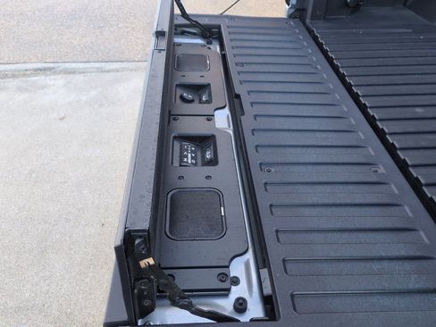 Used 2025 GMC Sierra 1500 Denali Ultimate image 22