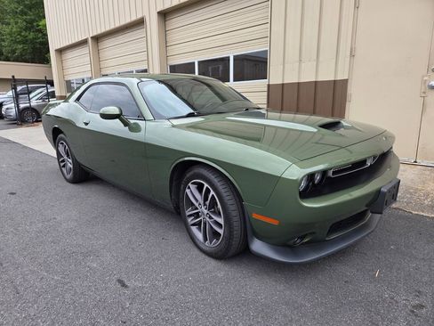 Used 2019 Dodge Challenger GT AWD/4WD image 3