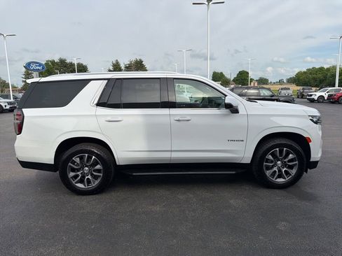 Used 2023 Chevrolet Tahoe LT w/ Luxury Package AWD/4WD image 6