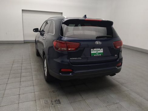 Used 2019 Kia Sorento AWD w/ LX Convenience Package image 5