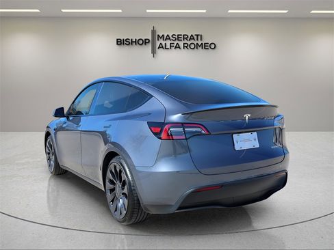 Used 2023 Tesla Model Y Performance image 5