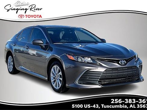 Used 2024 Toyota Camry LE image 1