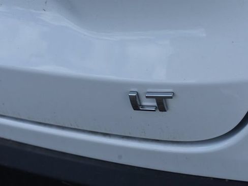 New 2026 Chevrolet Trax LT w/ LT Convenience Package FWD image 15