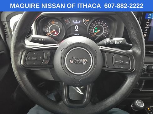 Used 2024 Jeep Wrangler Sport AWD/4WD image 17