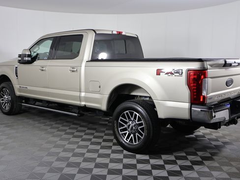 Used 2017 Ford F250 Lariat w/ Lariat Value Package image 8