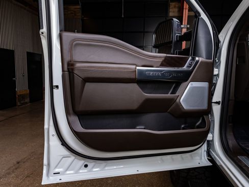 Used 2026 Ford F350 King Ranch w/ Chrome Package image 36