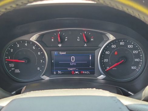 Used 2020 Chevrolet Equinox LT FWD image 25