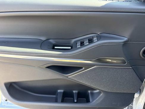 New 2026 Lincoln Navigator L Reserve AWD/4WD image 21