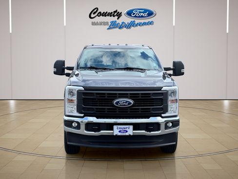 Used 2023 Ford F350 XL w/ Snow Plow Prep Package AWD/4WD image 5
