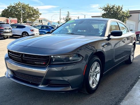 Used 2023 Dodge Charger SXT image 9