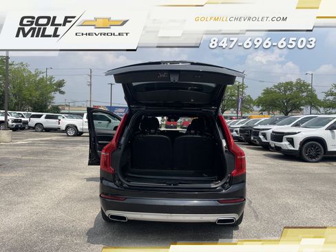 Used 2020 Volvo XC90 T5 Momentum AWD/4WD image 11