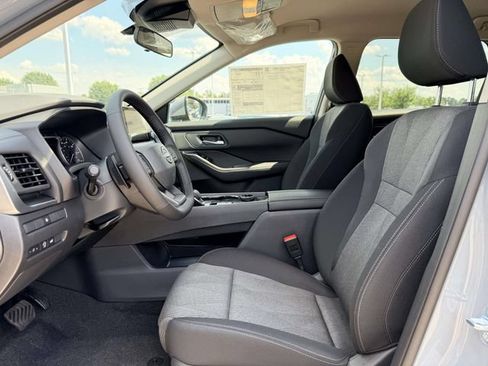 New 2026 Nissan Rogue SV AWD/4WD image 16