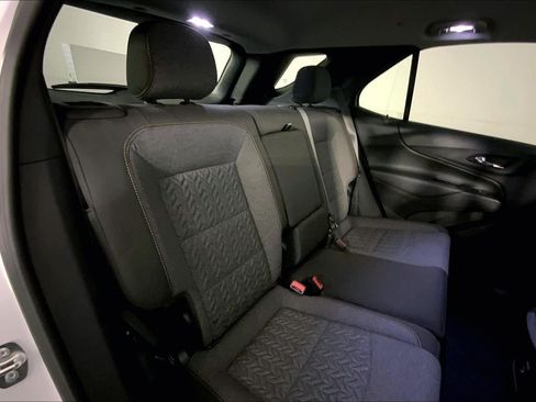 Used 2024 Chevrolet Equinox LT AWD/4WD image 24