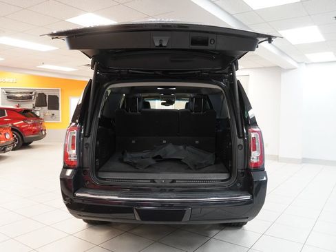 Used 2020 GMC Yukon XL Denali w/ Open Road Package AWD/4WD image 11