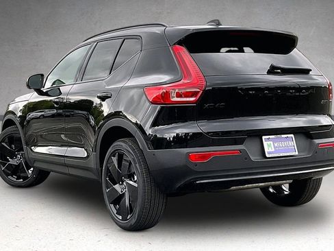 New 2026 Volvo XC40 B5 Ultra w/ Climate Package AWD/4WD image 3