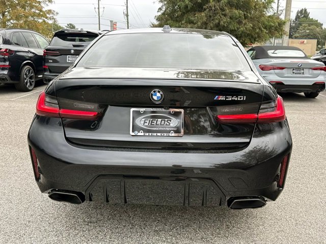 Used 2025 BMW M340i w/ Premium Package RWD image 4