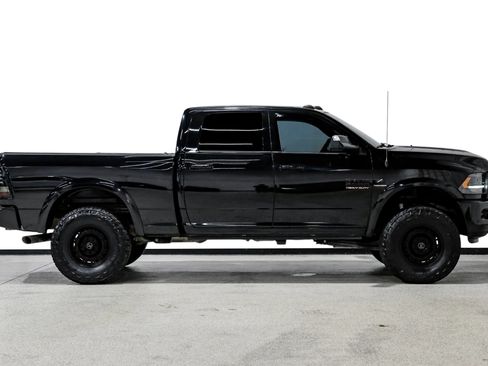 Used 2016 RAM 2500 Laramie w/ Sport Appearance Group AWD/4WD image 5