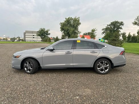 Used 2024 Honda Accord EX-L image 9