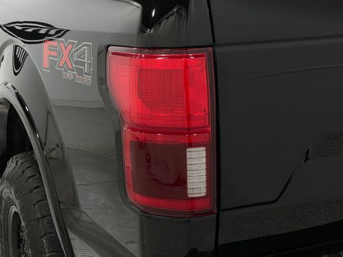 Used 2019 Ford F150 Lariat w/ Equipment Group 502A Luxury AWD/4WD image 37