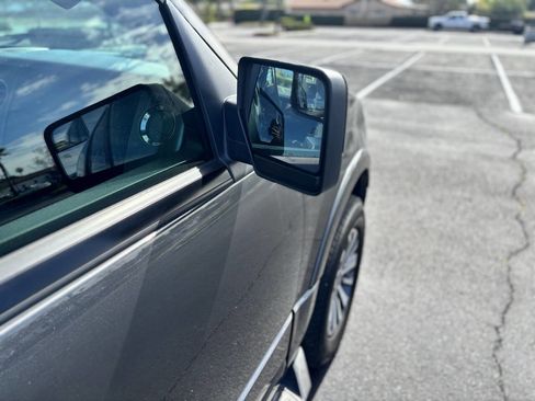 Used 2015 Ford Expedition EL XLT image 19