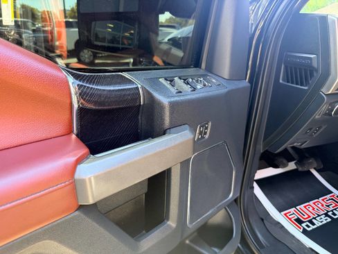 Used 2022 Ford F250 Platinum w/ FX4 Off-Road Package image 18