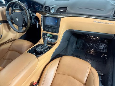 Used 2012 Maserati GranTurismo Sport RWD image 25
