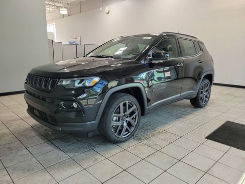 New 2026 Jeep Compass Limited image 2